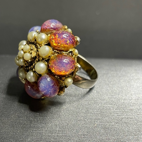 Vintage Opal Glass High Dome Adjustable Ring Size 7 Imitation Pearl Like A Cake - Picture 8 of 12